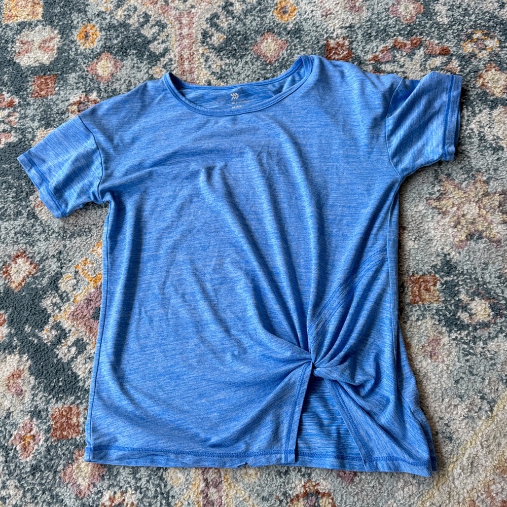 All in Motion Tee Girls size Medium 7/8 blue